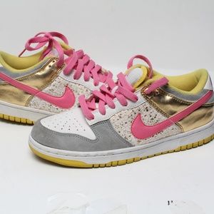 Nike Dunk Athletic Shoes Yellow Grey Gold Metallic